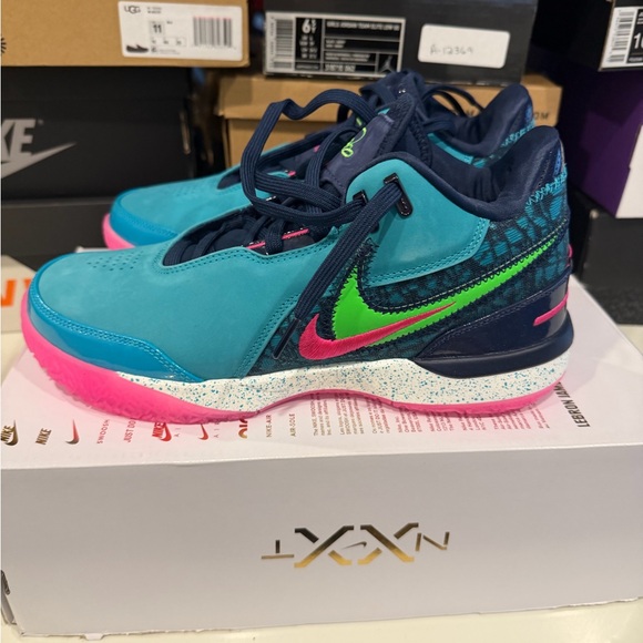 Nike Men's Teal and Pink Athletic Shoes with Neon Green Accents - Picture 3 of 5